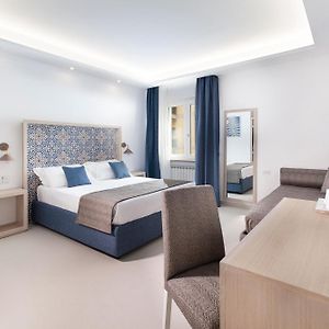 Dreibettzimmer
